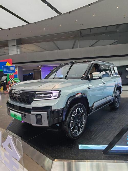 重庆綦江区天纳浩企业管理咨询比亚迪方程豹硬派越野的爆款，英菲尼迪35周年与你共成长